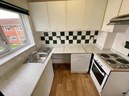 1 bedroom Flat to let in Newbury Court, Hereford, HR4