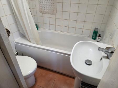 1 bedroom Flat to let in Sandown Drive, Bobblestock, Hereford, HR4