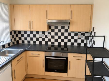 1 bedroom Flat to let in Sandown Drive, Bobblestock, Hereford, HR4