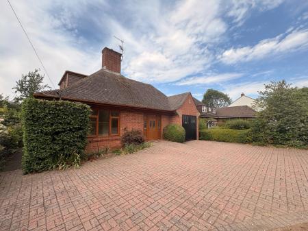 3 bedroom Detached house to let in Venns Lane, Hereford, HR1