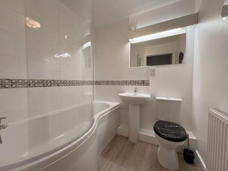 1 bedroom Flat to let in Hill Street, Ross-on-Wye, HR9