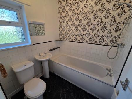 2 bedroom Cottage to let in Gadbridge Road, Weobley, HR4