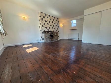 2 bedroom Cottage to let in Gadbridge Road, Weobley, HR4