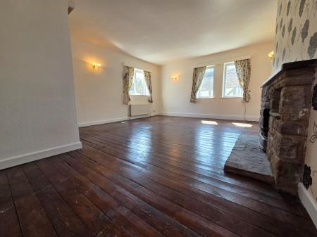 2 bedroom Cottage to let in Gadbridge Road, Weobley, HR4