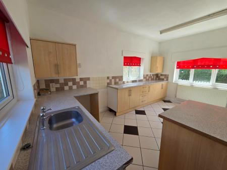 2 bedroom Cottage to let in Gadbridge Road, Weobley, HR4
