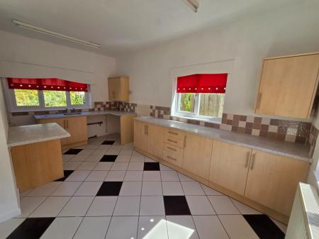 2 bedroom Cottage to let in Gadbridge Road, Weobley, HR4