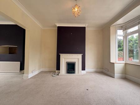 3 bedroom Semi-detached house for sale in Holme Lacy Road, Lower Bullingham, Hereford, HR2