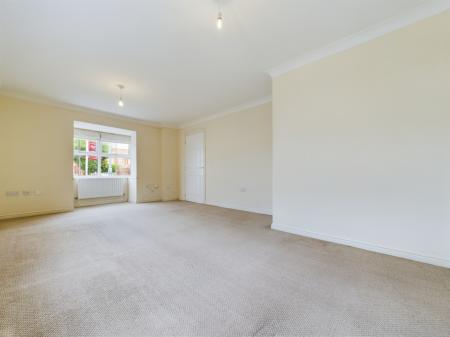3 bedroom End of terrace house to let in Kernal Road, Whitecross, Hereford, HR4