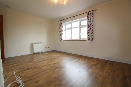 1 bedroom Flat to let in Newbury Court, Bobblestock, Hereford, HR4