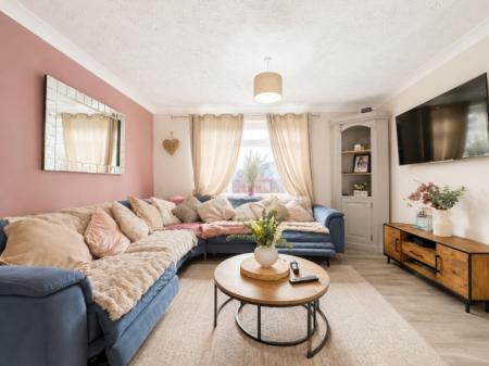 3 bedroom Semi-detached house for sale in Gurney Avenue, Hereford, HR1