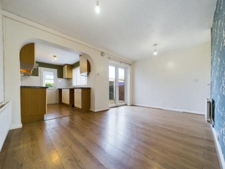 3 bedroom Semi-detached house to let in White House Drive, Kingstone, HR2