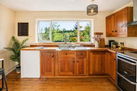 4 bedroom Detached house to let in Wrigglebrook Lane, Kingsthorne, Hereford, HR2
