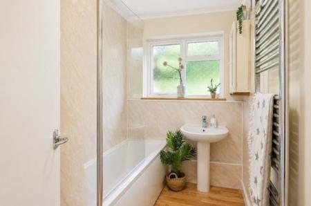 4 bedroom Detached house to let in Wrigglebrook Lane, Kingsthorne, Hereford, HR2