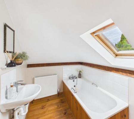 4 bedroom Detached house to let in Wrigglebrook Lane, Kingsthorne, Hereford, HR2