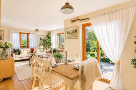 4 bedroom Detached house to let in Wrigglebrook Lane, Kingsthorne, Hereford, HR2
