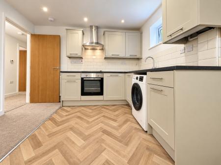 2 bedroom Flat to let in Hill Street, Ross-on-Wye, HR9