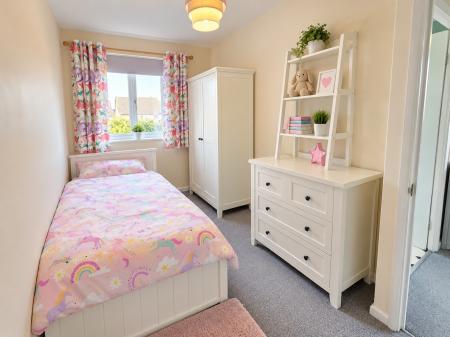 2 bedroom End of terrace house to let in Asquith Close, Hereford, HR4