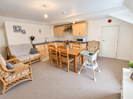 1 bedroom Flat to let in Peregrine Close, Hereford, HR2