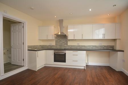 2 bedroom Flat to let in High Street, Ross-on-Wye, HR9