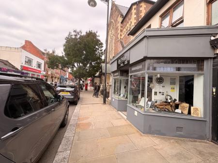 1 bedroom Shop to let in Gloucester Road, Ross-on-Wye, HR9