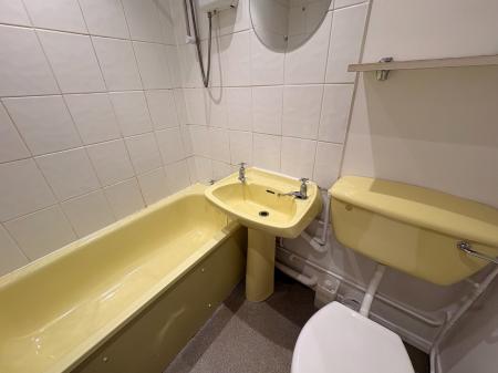 1 bedroom Flat for sale in Nicholson Court, Bobblestock, Hereford, HR4