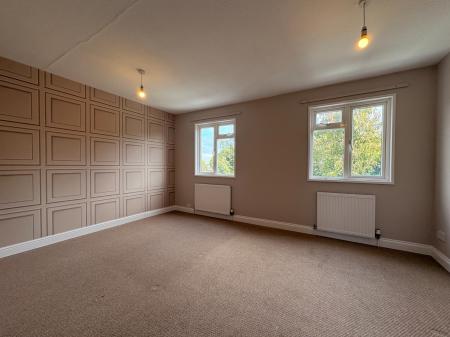 3 bedroom End of terrace house to let in Plover Close, Hereford, HR2