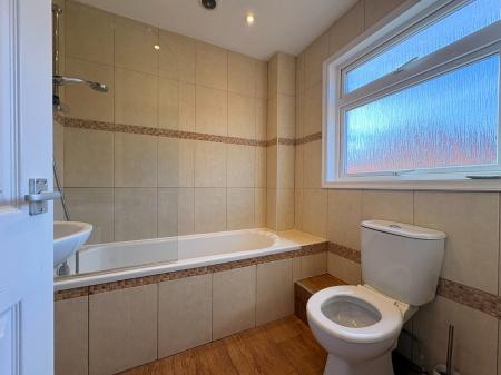 3 bedroom End of terrace house to let in Plover Close, Hereford, HR2