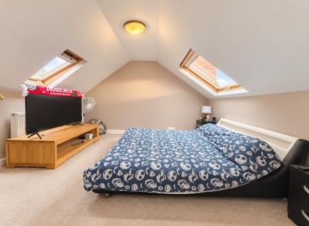 4 bedroom Detached house to let in Priory Lea, Walford, Ross-on-Wye, HR9