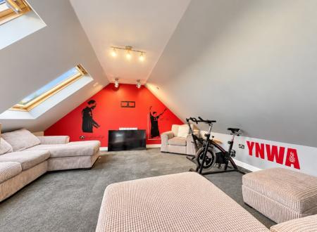 4 bedroom Detached house to let in Priory Lea, Walford, Ross-on-Wye, HR9