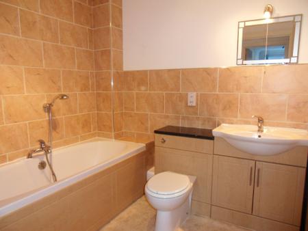 2 bedroom Flat to let in Gloucester Road, Ross-on-Wye, HR9