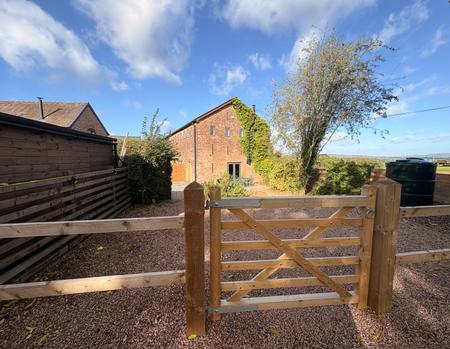2 bedroom Mews house to let in Llangarron, Ross-on-Wye, HR9
