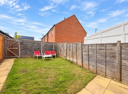 4 bedroom Town house to let in Red Norman Rise, Hereford, HR1