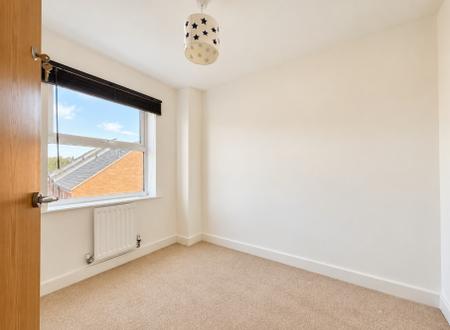 4 bedroom Town house to let in Red Norman Rise, Hereford, HR1