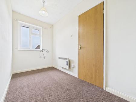 2 bedroom Terraced House to let in Fakenham Drive, Hereford, HR4