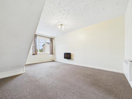 2 bedroom Terraced House to let in Fakenham Drive, Hereford, HR4