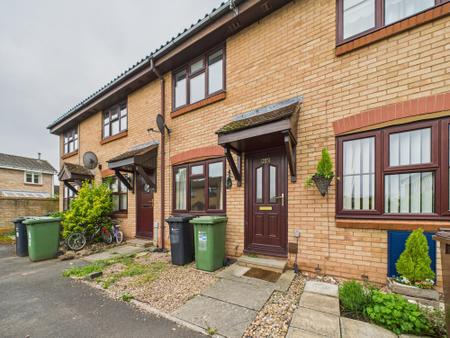 2 bedroom Terraced House to let in Fakenham Drive, Hereford, HR4