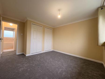 2 bedroom Flat to let in Waterside, Ross-on-Wye, HR9