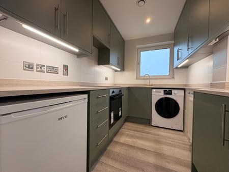 2 bedroom Flat to let in Waterside, Ross-on-Wye, HR9