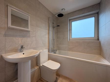 2 bedroom Flat to let in Waterside, Ross-on-Wye, HR9