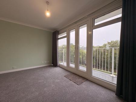 2 bedroom Flat to let in Waterside, Ross-on-Wye, HR9