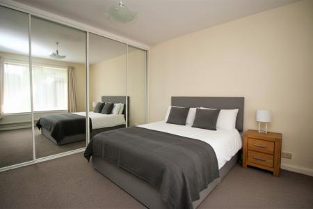 2 bedroom Ground floor maisonette for sale in Clifton Court, Marlow Road, Cressex, High Wycombe, HP11