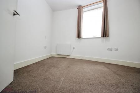 2 bedroom Flat for sale in Ryemead Boulevard, High Wycombe, HP11