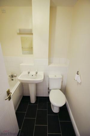 1 bedroom Flat to let in Groom Court, Old Coach Drive, High Wycombe, HP11