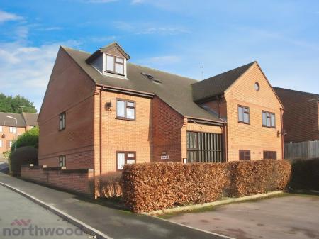 1 bedroom Flat to let in Groom Court, Old Coach Drive, High Wycombe, HP11