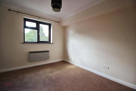 1 bedroom Flat to let in Groom Court, Old Coach Drive, High Wycombe, HP11
