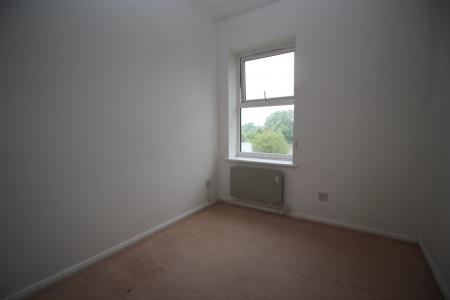 2 bedroom Flat to let in Guillemot Way, Aylesbury, HP19