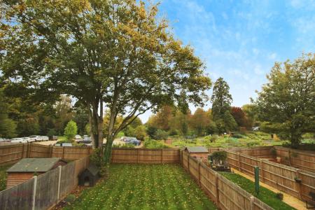 3 bedroom End of terrace house for sale in Coates Lane, High Wycombe, HP13