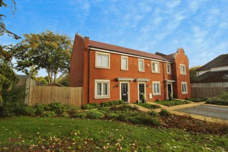 3 bedroom End of terrace house to let in Coates Lane, High Wycombe, HP13