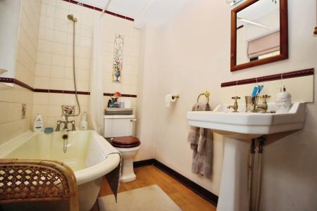 4 bedroom Detached house for sale in Hillside Road, Penn, HP10