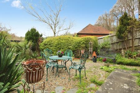 4 bedroom Detached house for sale in Hillside Road, Penn, HP10